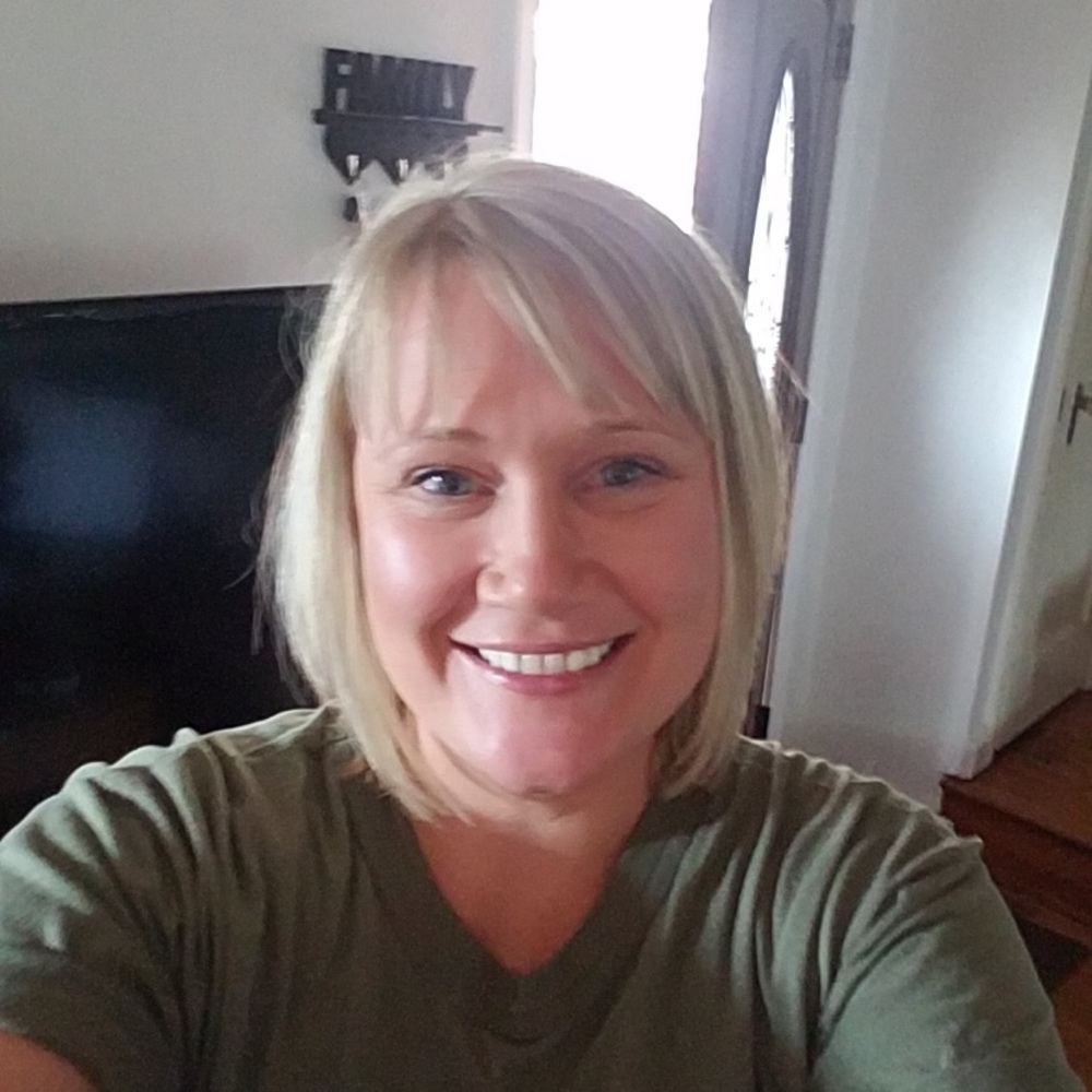 Meet your Posher, Jennifer